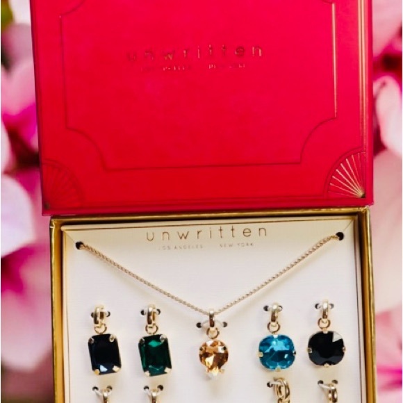 Unwritten Necklace with Interchangeable Gem Charms - Picture 2 of 3